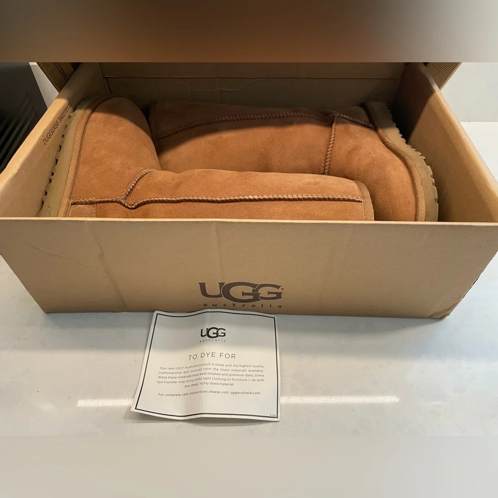 UGG Australia Chestnut Brown Suede Classic‎ Tall Boots Kids 4 youth